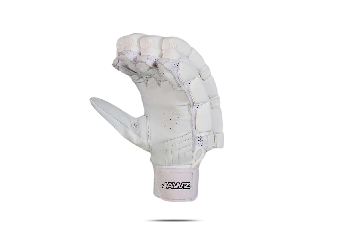 WHITE SERIES BATTING GLOVES